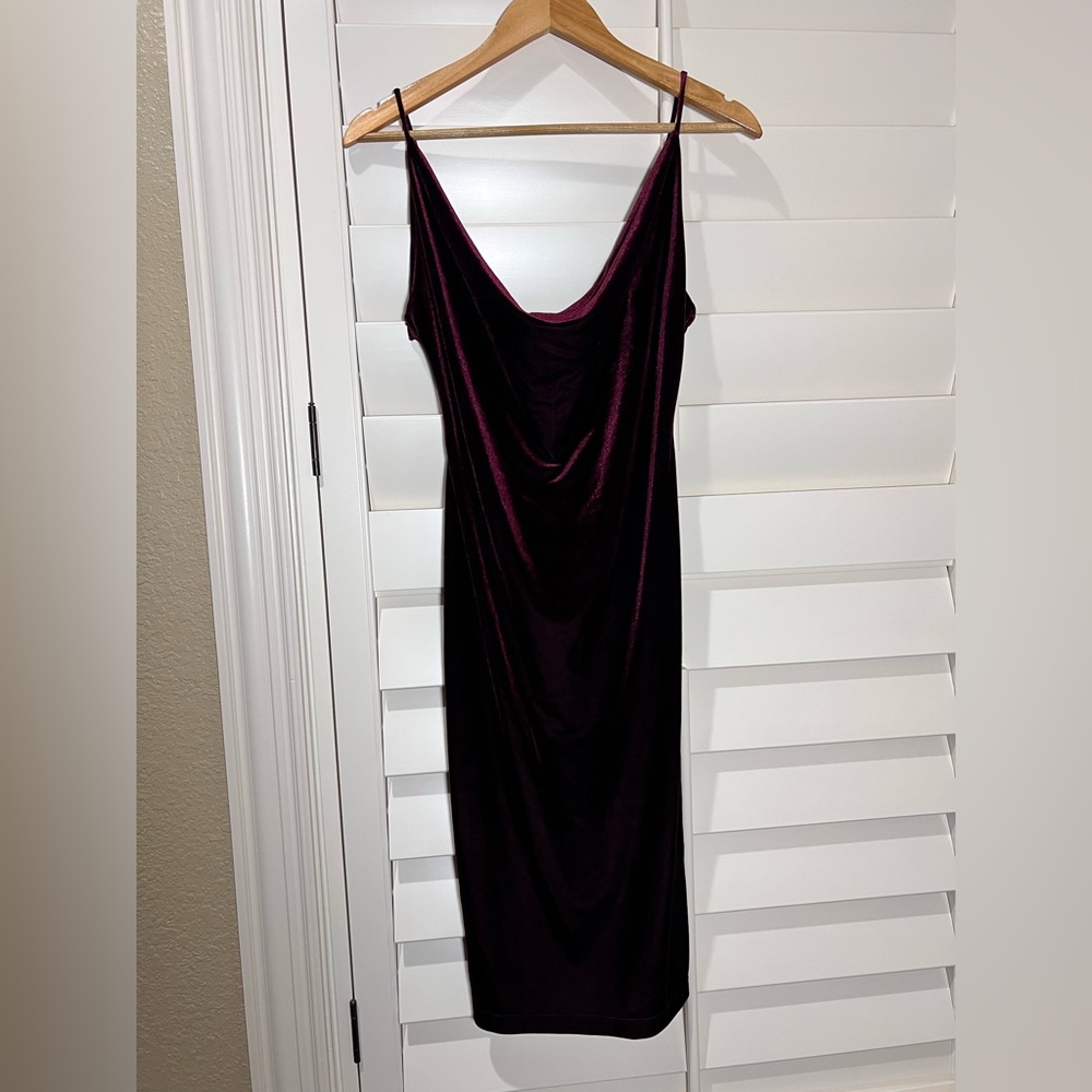 Lulus Burgundy Velvet Dress